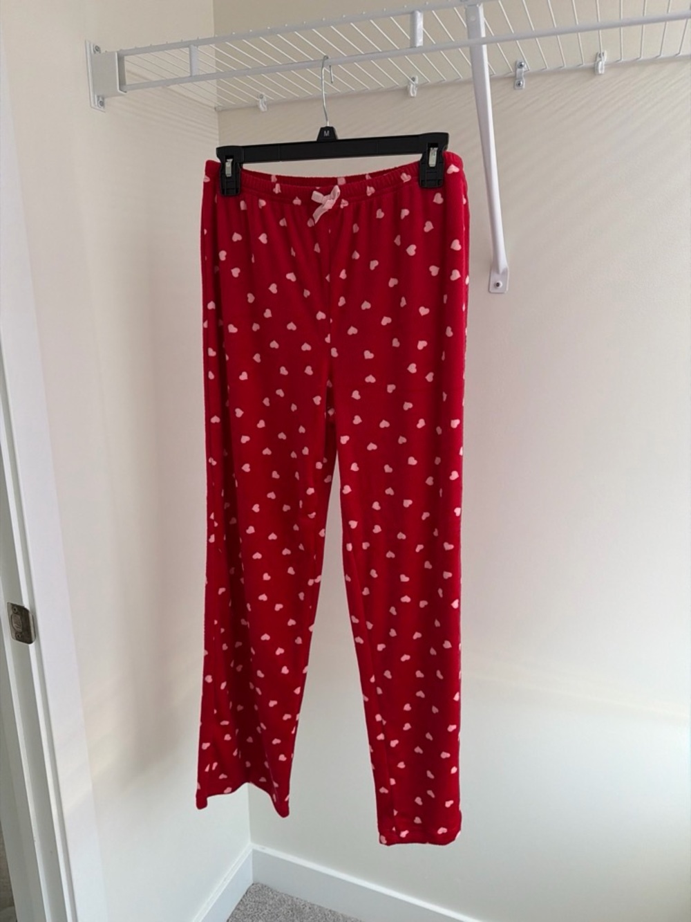 Women’s Red Heart-Print Pajama Pants